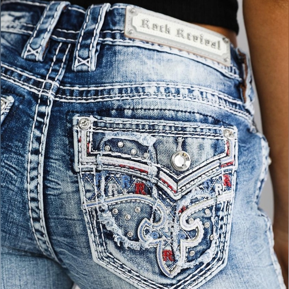 ❤️NeW❤️ ROCK REVIVAL ROSEWOOD EMBROIDERED EASY LOW-RISE STRAIGHT JEANS SIZE 29